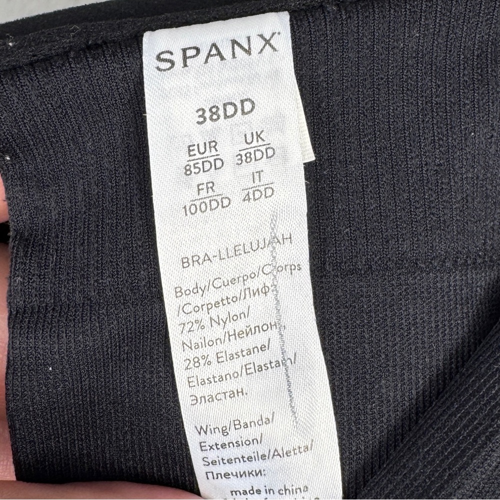 Spanx / Black Lightly Lined Full Coverage Front C… - image 3